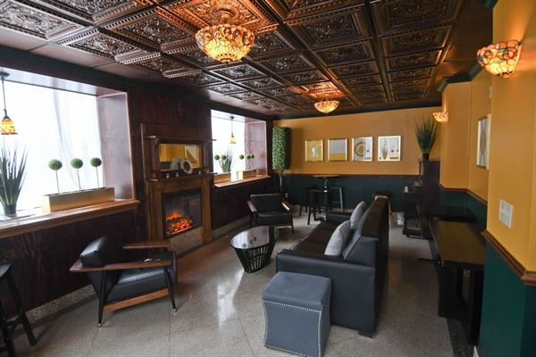 Lord Baltimore Hotel