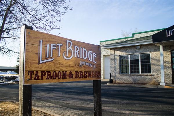Lift Bridge Brewing Co.