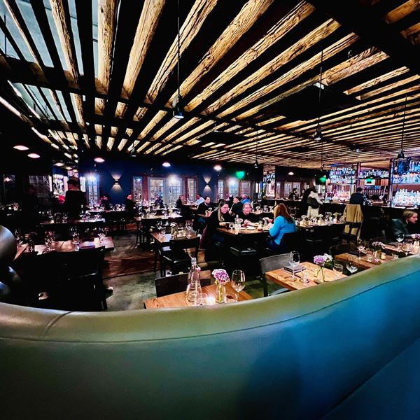 RiverMarket Bar & Kitchen