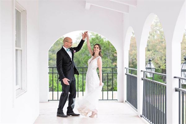 La Dolce Vita Estates