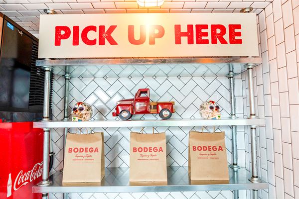 Bodega Taqueria y Tequila Aventura