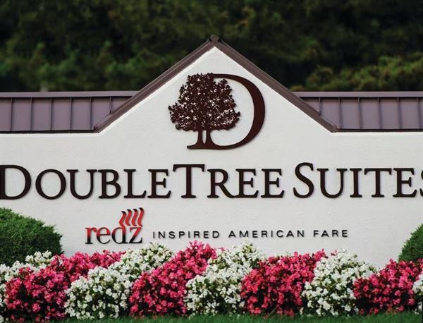 DoubleTree Suites by Hilton Hotel Mt. Laurel