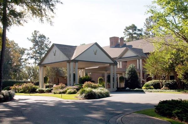 Golden Eagle Golf And Country Club