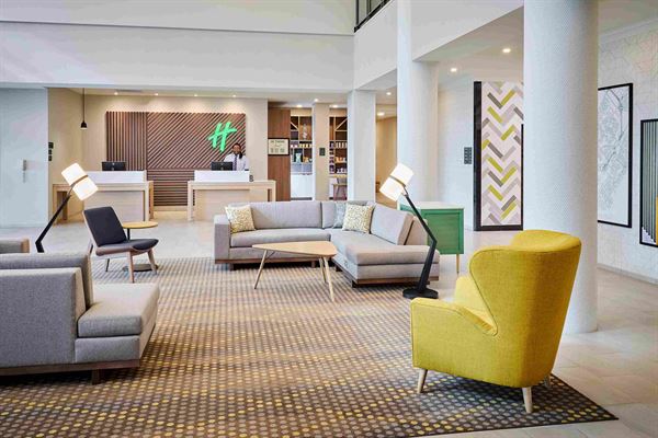 Holiday Inn Hotel & Suites Oakville @ Bronte