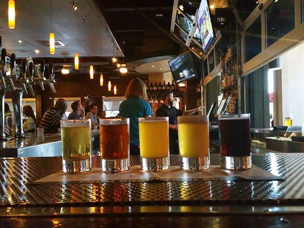 Gordon Biersch Restaurant