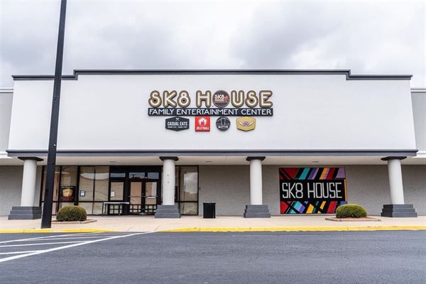 SK8 House Family Entertainment Center