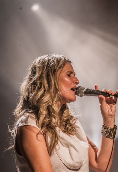 Lea Longo Live Singer Entertainment