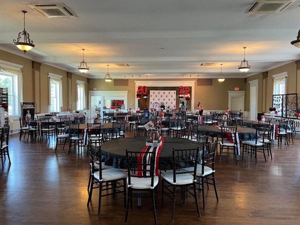 River Raisin Banquet Center, LLC