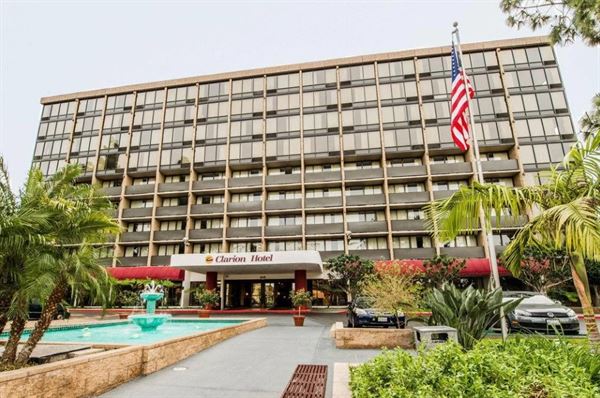 Clarion Hotel Anaheim Resort
