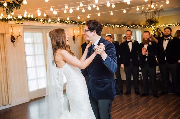 Estate at Three Village Inn