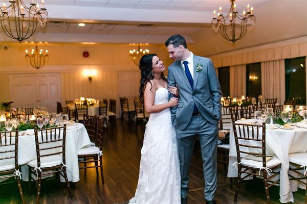 Estate at Three Village Inn