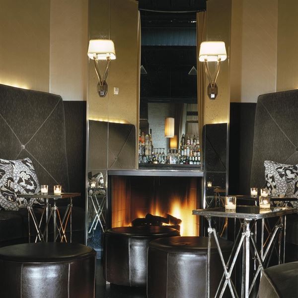 Firefly Tosa - Restaurant & Lounge