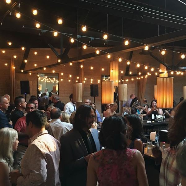 Firefly Tosa - Restaurant & Lounge