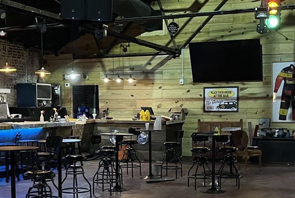 The Garage- a N'Awlins Music Club