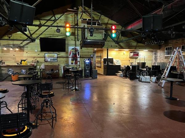 The Garage- a N'Awlins Music Club