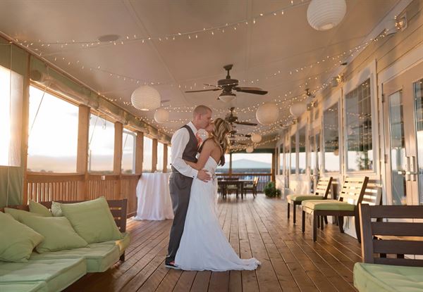 Irish Eyes Pub & Restaurant