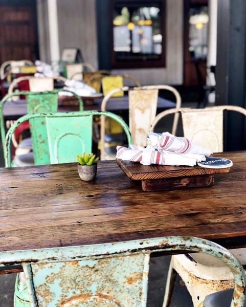 Goode's Armadillo Palace