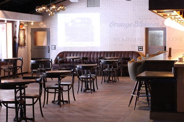 Goode's Armadillo Palace