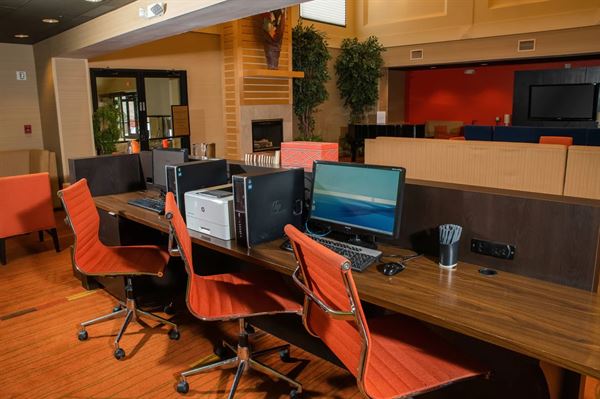 Courtyard Erie Ambassador Conference Center