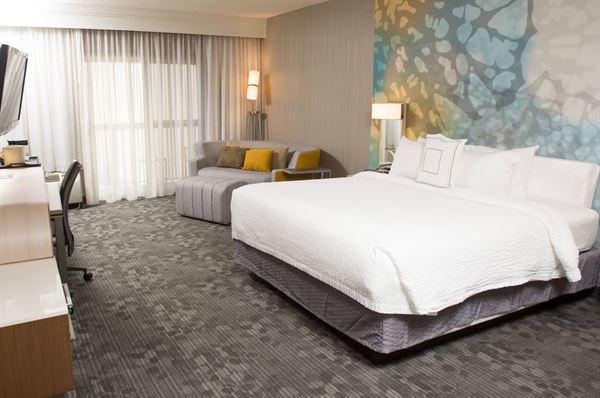 Courtyard Erie Ambassador Conference Center