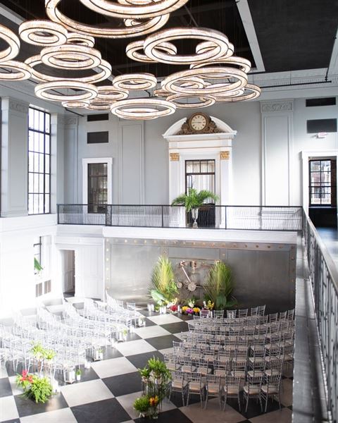 Felina Restaurant & Bar