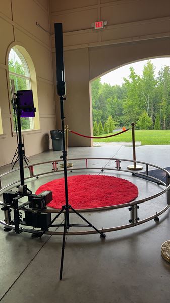 Red Carpet Events 360 and DJ services with SleazeTheDj