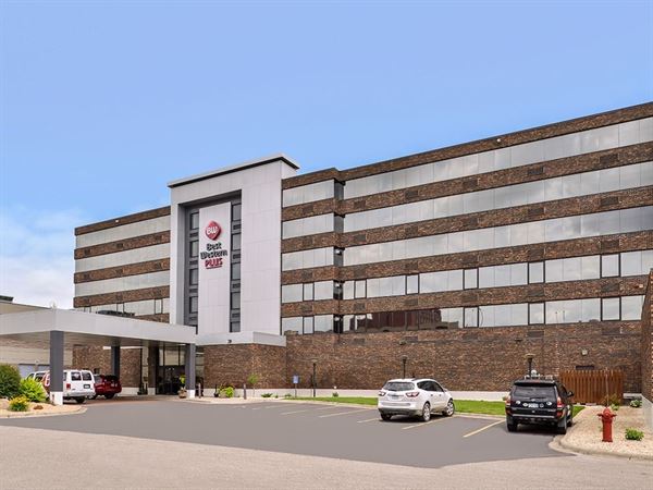 Best Western Plus Kelly Inn