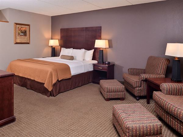 Best Western Plus Kelly Inn