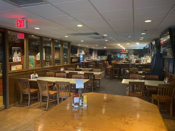 Crystal City Sports Pub