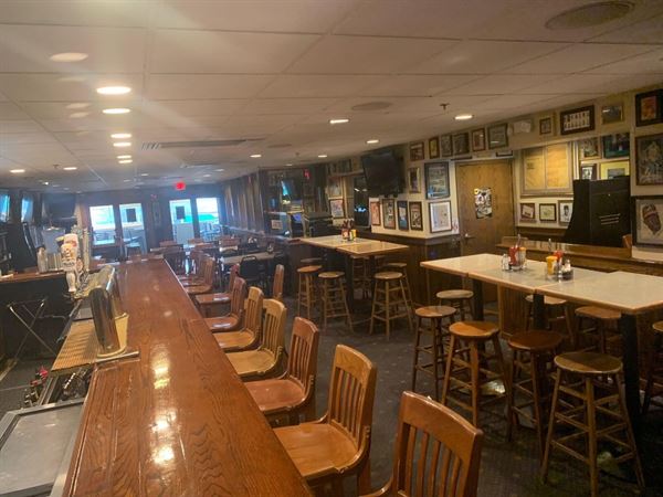 Crystal City Sports Pub
