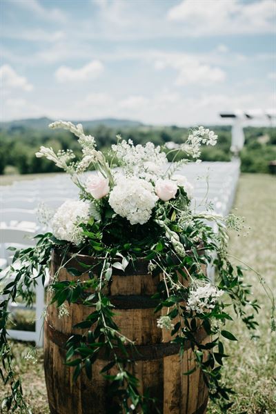 Bluegrass Wedding Barn