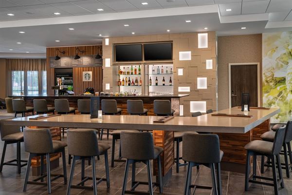 Courtyard Petaluma Sonoma County