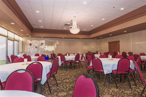 Ramada Plymouth Hotel and Conference Center