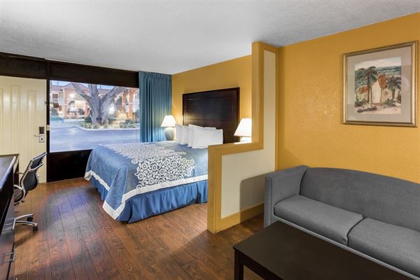 Days Inn & Suites Port Richey