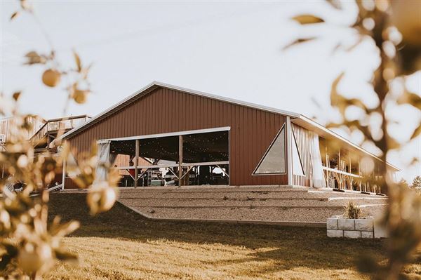 The Barn & Apple Orchard on South Ridge - NEW BARN!