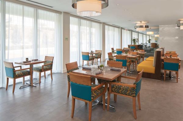 DoubleTree by Hilton Miami North I-95