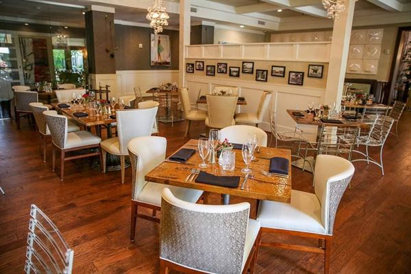 The Inn at the Crossroads