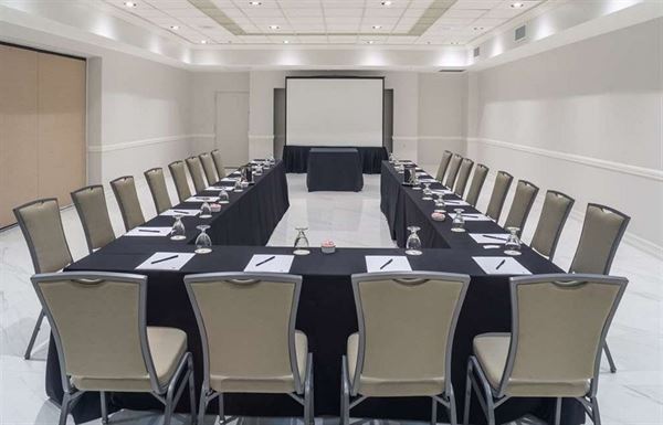 DoubleTree by Hilton Grand Hotel Biscayne Bay