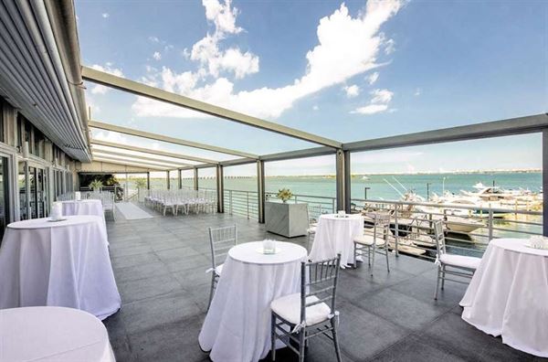 DoubleTree by Hilton Grand Hotel Biscayne Bay