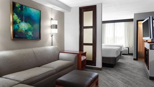 Hyatt Place Detroit / Livonia