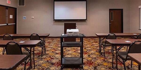 Holiday Inn Express & Suites Pittsburg