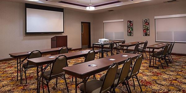 Holiday Inn Express & Suites Pittsburg