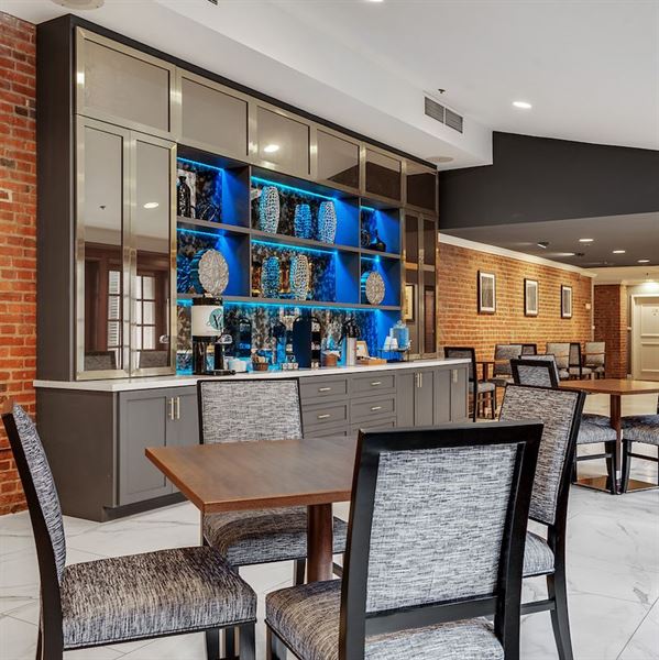 Inn at Henderson's Wharf