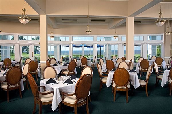 Clubhouse Restaurant