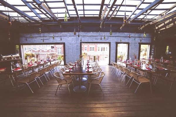 Pizza Man Wine Bar & Kitchen