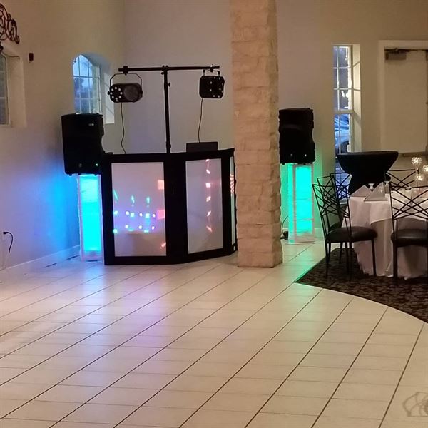 DJAmigoHarris60 Disc Jockey Service