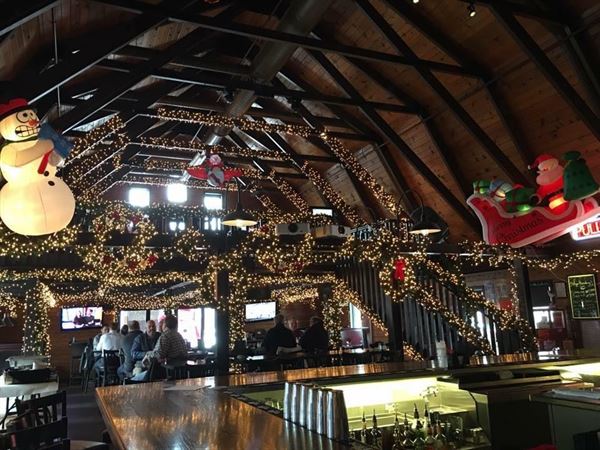 Caspers' Cherokee Sirloin Room