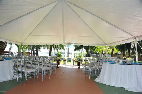 The Lake House at Tropical Resort & Marina on Lake Beresford