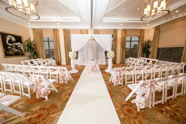 Naples Lakes Country Club