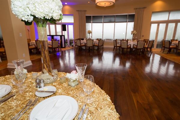 Naples Lakes Country Club